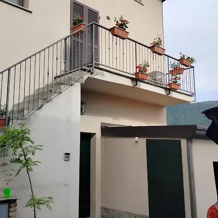 Cascina Di Charme Relax Tra Di E Bellagio Con Parcheggio Incluso Casa de Férias *