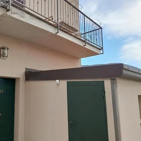Casa de Férias Cascina Di Charme Relax Tra Di E Bellagio Con Parcheggio Incluso *