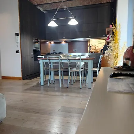 Casa de Férias Cascina Di Charme Relax Tra Di E Bellagio Con Parcheggio Incluso *