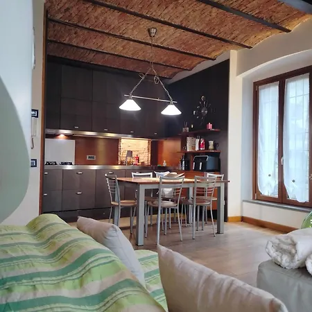 Casa de Férias Cascina Di Charme Relax Tra Di E Bellagio Con Parcheggio Incluso Castelmarte