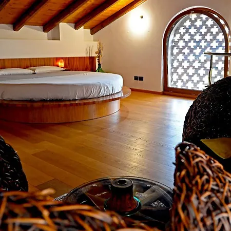 Cascina Di Charme Relax Tra Di E Bellagio Con Parcheggio Incluso * Castelmarte