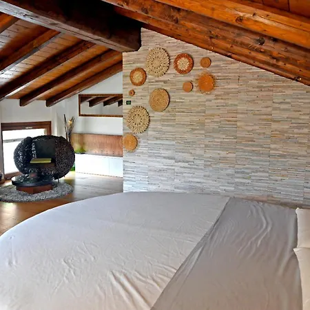 Casa de Férias Cascina Di Charme Relax Tra Di E Bellagio Con Parcheggio Incluso Castelmarte