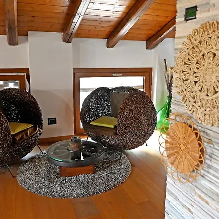 Cascina Di Charme Relax Tra Di E Bellagio Con Parcheggio Incluso
