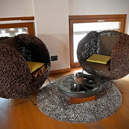 Casa de Férias Cascina Di Charme Relax Tra Di E Bellagio Con Parcheggio Incluso