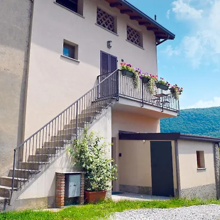 Cascina Di Charme Relax Tra Di E Bellagio Con Parcheggio Incluso Casa de Férias