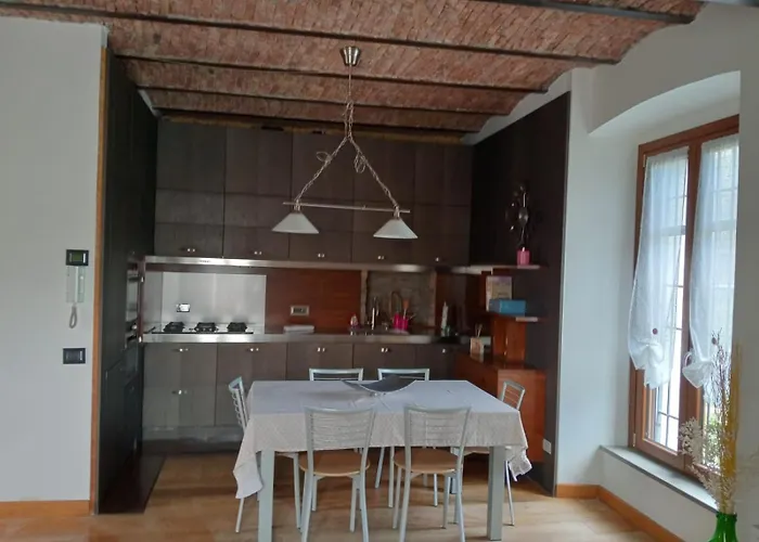 Cascina Di Charme Relax Tra Di E Bellagio Con Parcheggio Incluso * Castelmarte