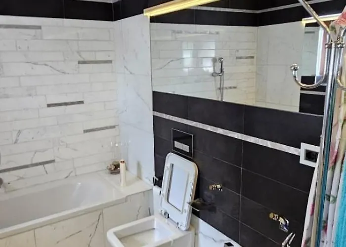 Cascina Di Charme Relax Tra Di E Bellagio Con Parcheggio Incluso * Castelmarte