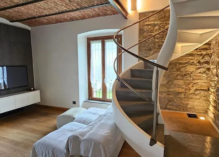 Cascina Di Charme Relax Tra Di E Bellagio Con Parcheggio Incluso Castelmarte